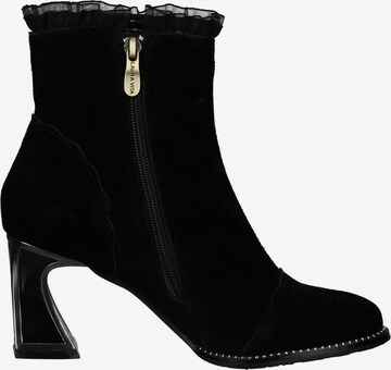 Laura Vita Ankle Boots in Black