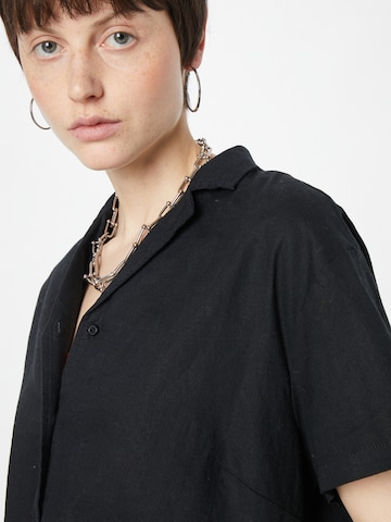 Urban Classics Bluse in Schwarz