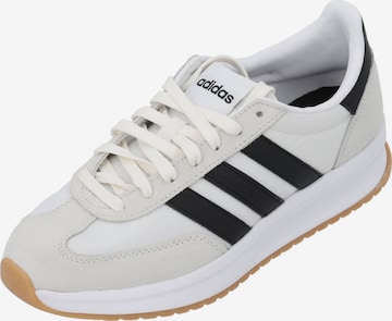 Chaussure de sport 'Run 70s' ADIDAS SPORTSWEAR en blanc : devant