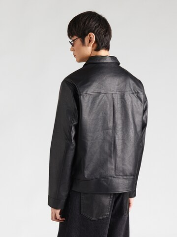 Veste mi-saison 'JWHAUSTIN' JACK & JONES en noir : derrière