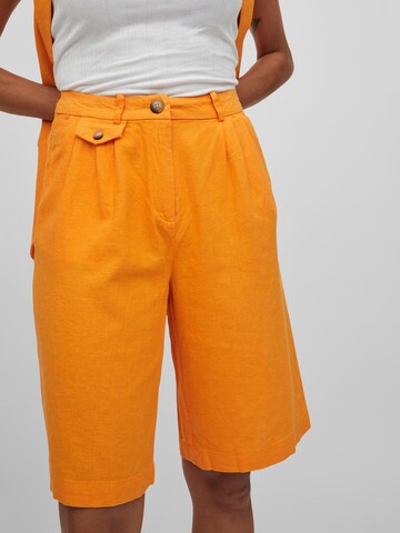 VILA Regular Shorts in Orange