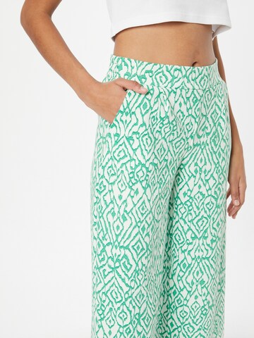 ICHI Boot cut Pleat-Front Pants 'IHKate' in Green