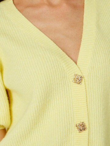 Cardigan 'Theresa' co'couture en jaune