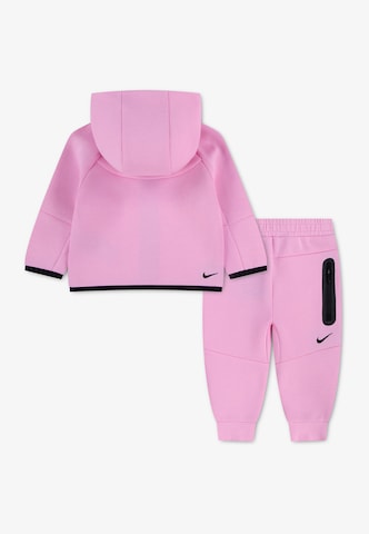 Nike Sportswear Облекло за бягане 'TECH FLEECE' в розово
