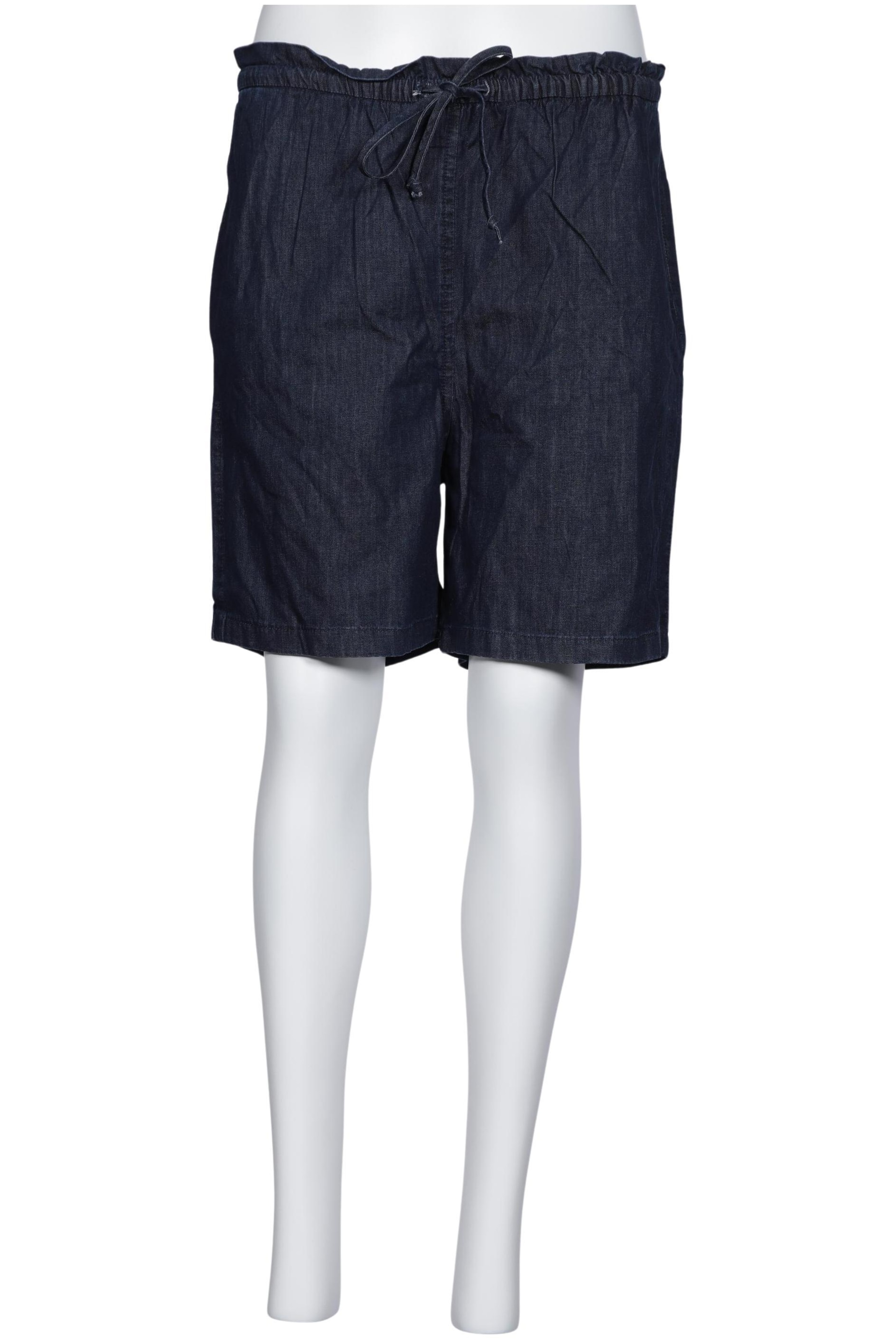 hessnatur Shorts in M in Blue: front
