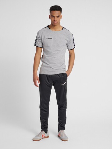 T-Shirt fonctionnel Hummel en gris