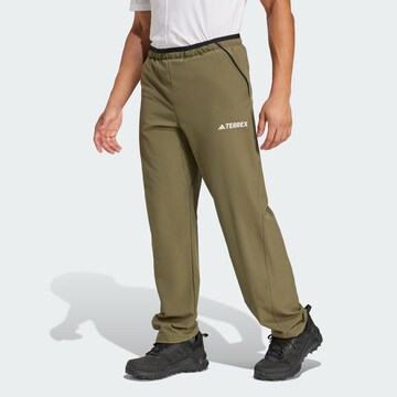 ADIDAS TERREX - regular Pantalón de montaña 'Multi Liteflex' en verde: frente