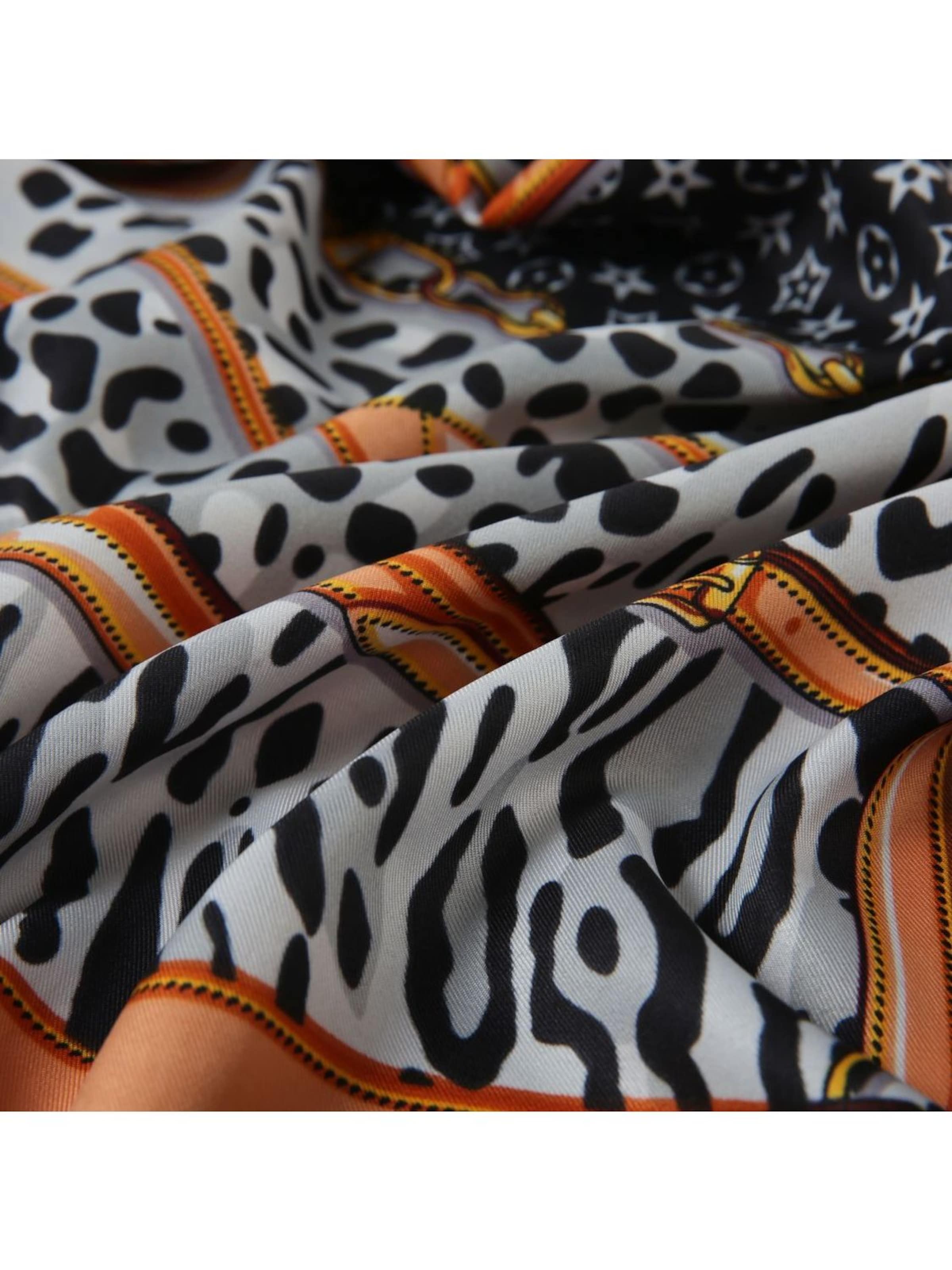 Sciarpa 'Pantcase Zoé' di alberto cabale in nero