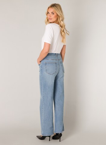 BASE LEVEL Wide leg Jeans in Blue