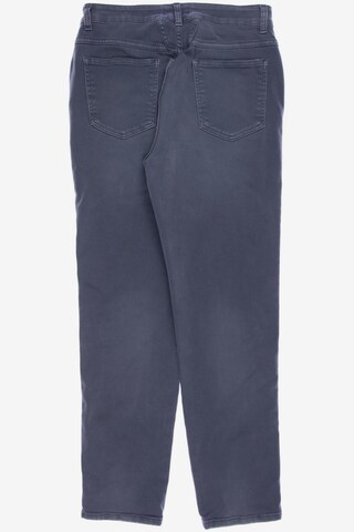 Closed Jeans in 29 in Grey