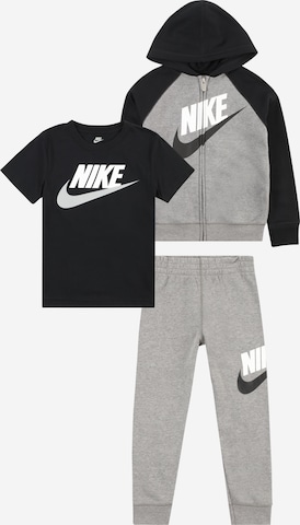 Nike Sportswear Set in Grau: predná strana