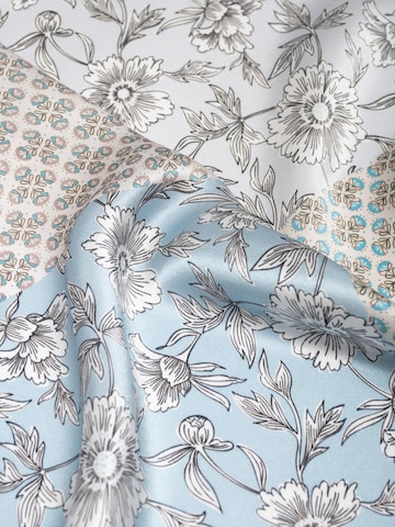 MayTree Sjaal 'Seidentuch Blumen Quartett' in Blauw