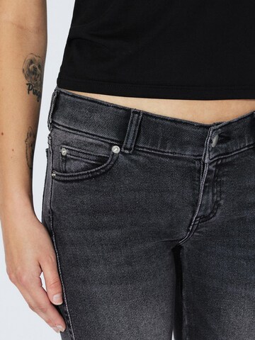 Dr. Denim Slimfit Jeans 'Kily Low Bootcut' in Grijs