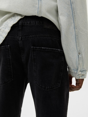 Pull&Bear Regular Jeans in Zwart