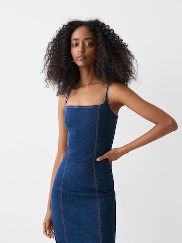 Bershka Kleid in Blau