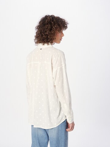 TOM TAILOR - Blusa em branco