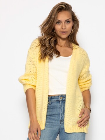 SASSYCLASSY Oversizestrickjacke‌‌‌‌‌‌ in Gelb