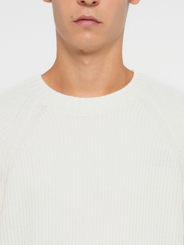 HOLLISTER Sweater in White