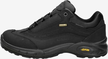 Chaussure à lacets 'Travel Low' Grisport en noir : devant