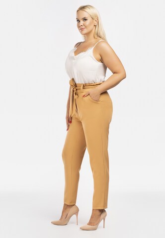 Slimfit Pantaloni 'KOSTA' di Karko in beige