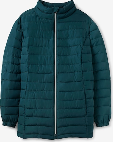 SHEEGO Between-Season Jacket in Green: front