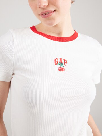 GAP Футболка в Белый