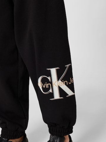 Calvin Klein Jeans Tapered Hose 'Archival' in Schwarz