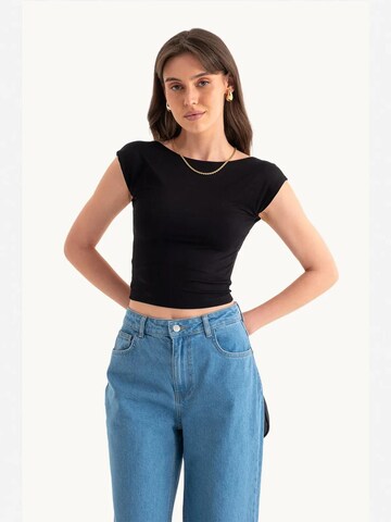 Hiccup Shirt in Zwart: voorkant