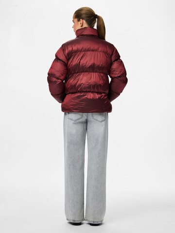 PIECES - Chaqueta de invierno 'PCMilla' en rojo