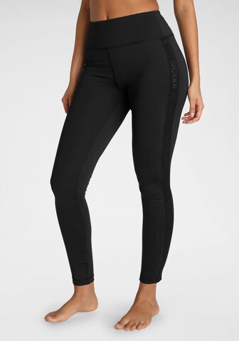 OCEAN SPORTSWEAR Skinny Workout Pants in Black: front