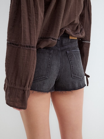 BALMOHK Regular Farkut värissä musta