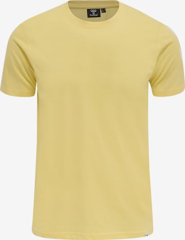 T-Shirt fonctionnel Hummel en jaune : devant