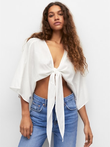 Chemisier Pull&Bear en blanc : devant