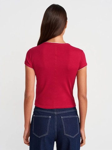 Maglietta 'T-Shirts' di Dilvin in rosso