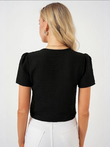 Bigdart Bolero in Black