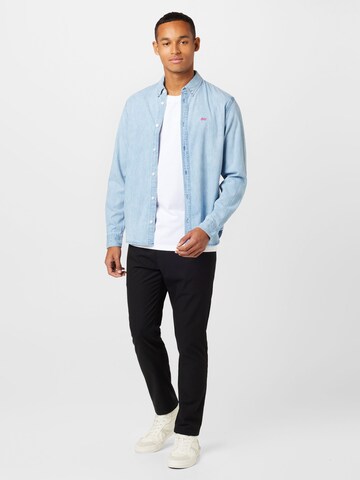 Coupe regular Chemise DENHAM en bleu