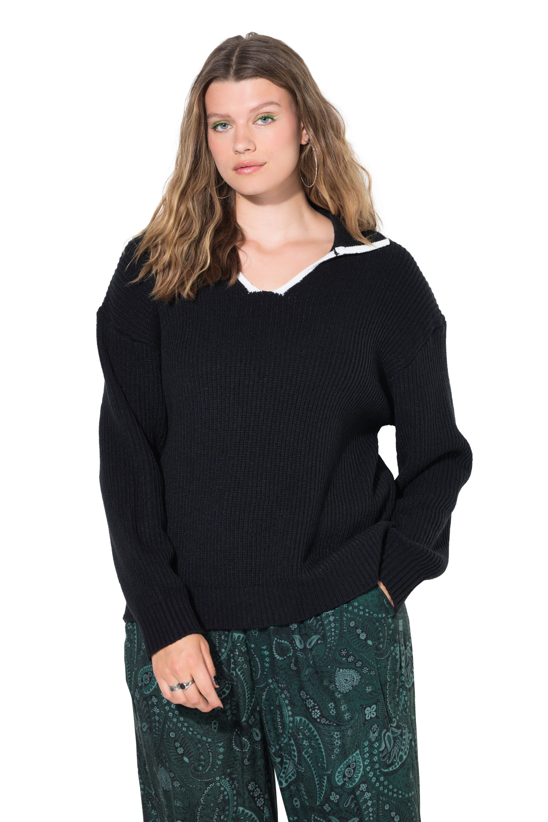 Studio Untold Pullover in Schwarz: Vorderseite