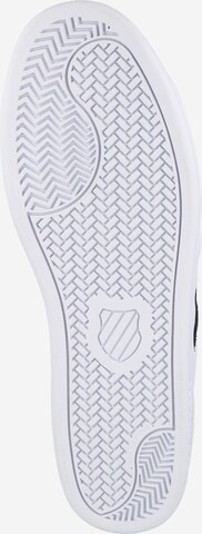 Baskets basses 'Court Tiebreak' K-SWISS en blanc