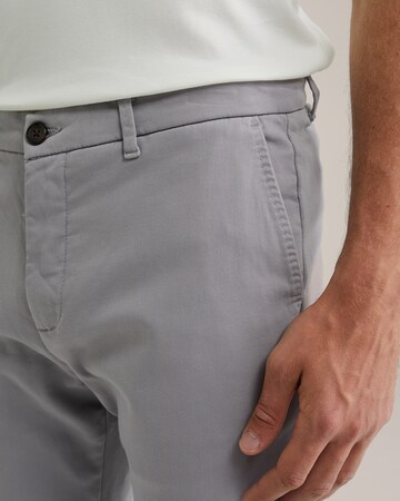 WE Fashion Slim fit Chino trousers in Grey