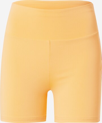 Urban Classics Shorts in Orange: predná strana