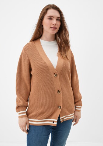 TRIANGLE Knit Cardigan in Brown: front