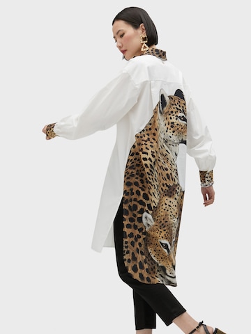 Lola Casademunt Blouse in White: front