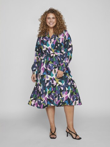 EVOKED Kleid in Grün