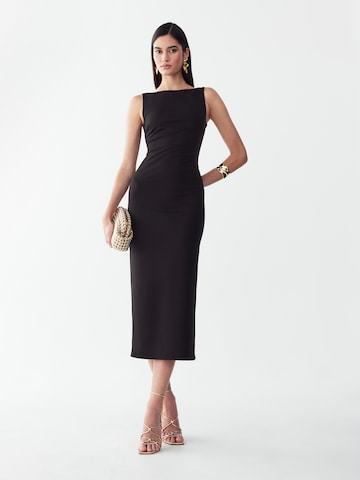 St MRLO - Vestido 'DEA' en negro: frente