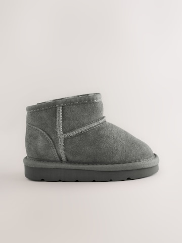 Next Stiefel in Grau