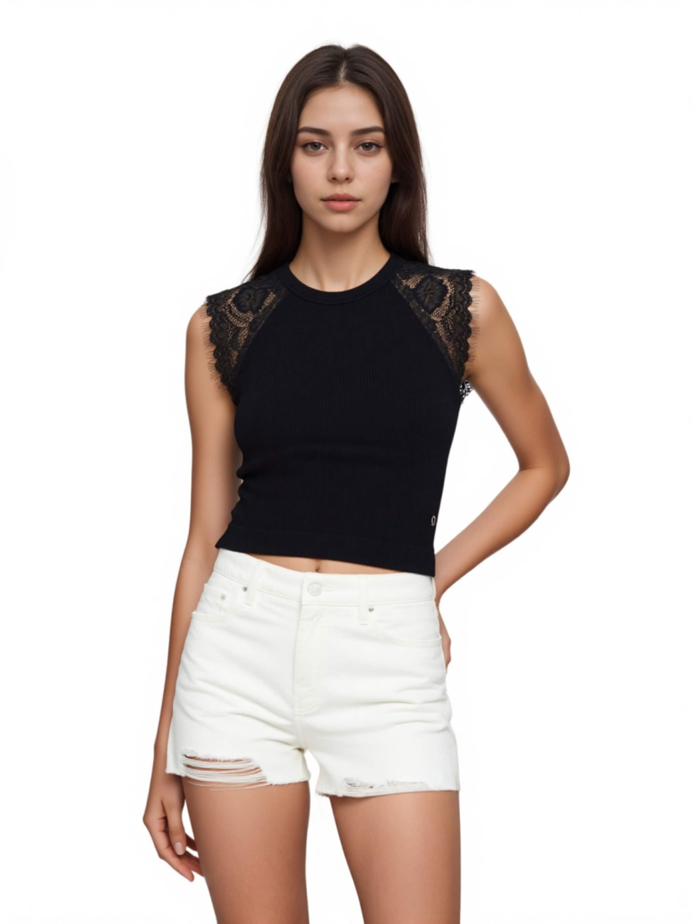 T-shirt 'Millie' GUESS en noir : devant