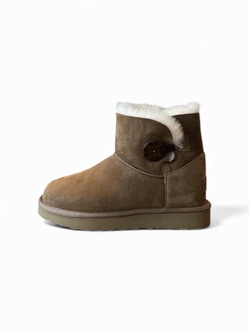 Begoria Boots in Brown: front