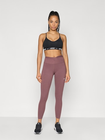 NIKE - Skinny Pantalón deportivo 'ONE' en lila