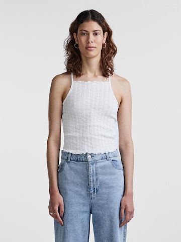 PIECES Top 'Milo' in White: front