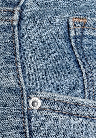 Levi's® Plus Bootcut Jeans in Blau